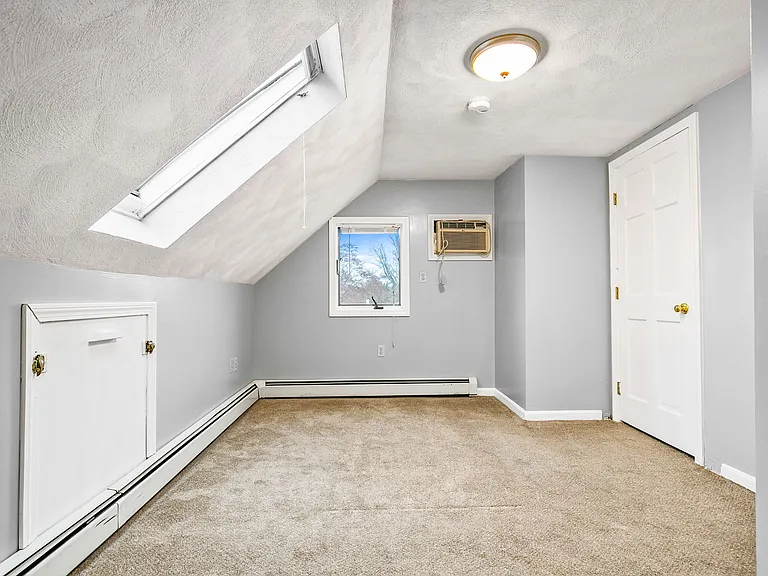 21 Berry St #2 — Photo 8