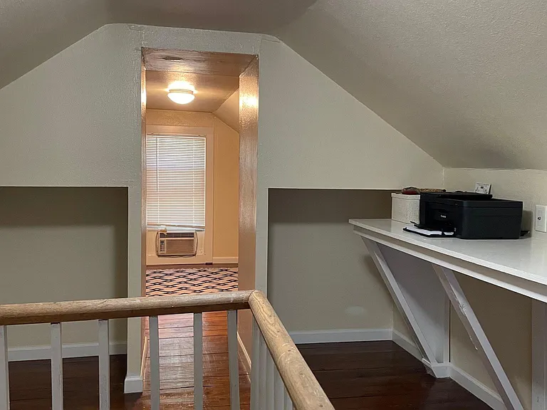 Loft/Closet