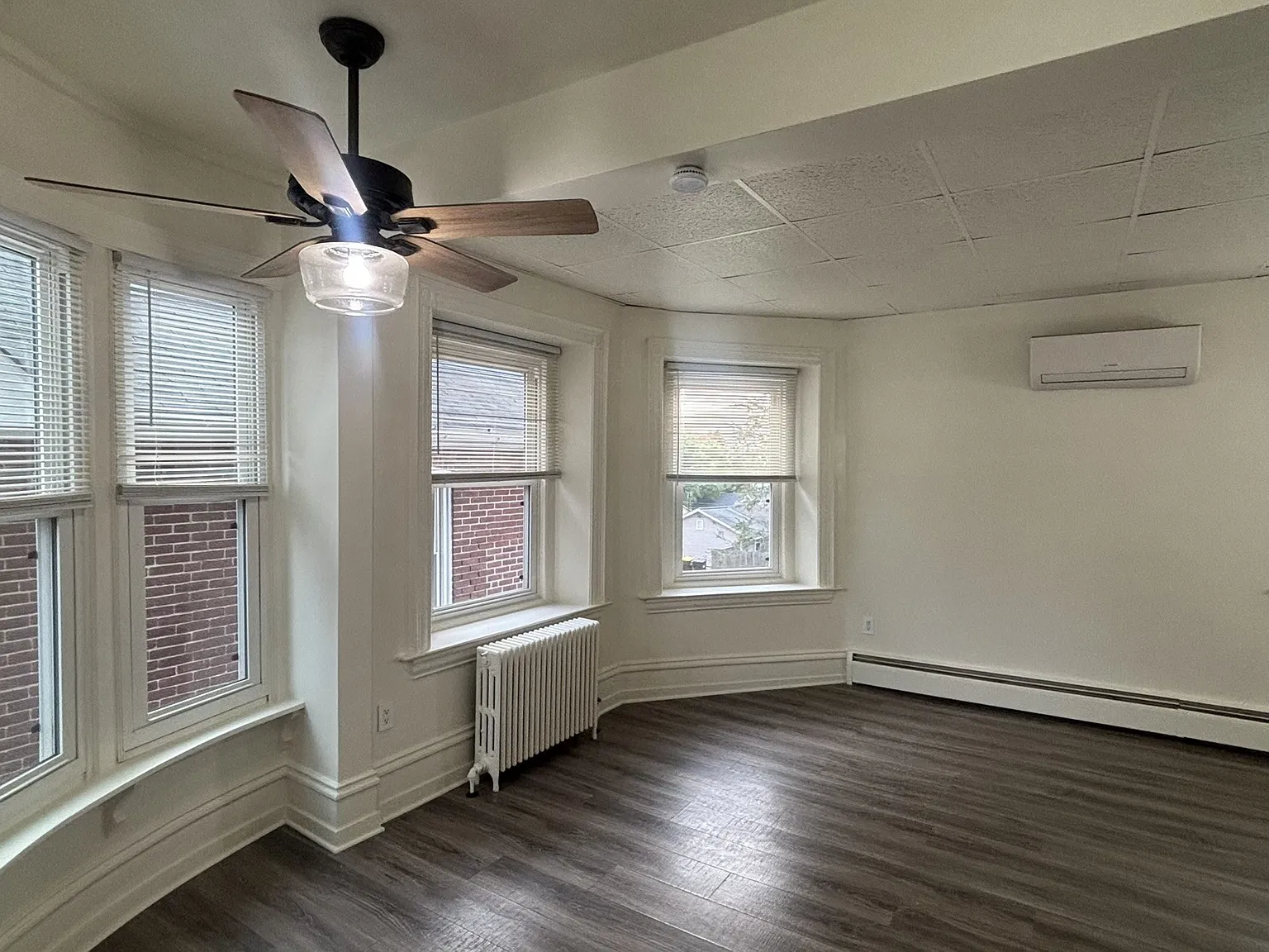 Studio, 375 sqft, $1,550 — Photo 3