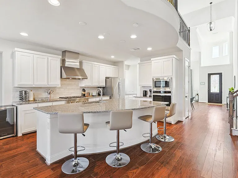 2338 Perdue Ave — Photo 14