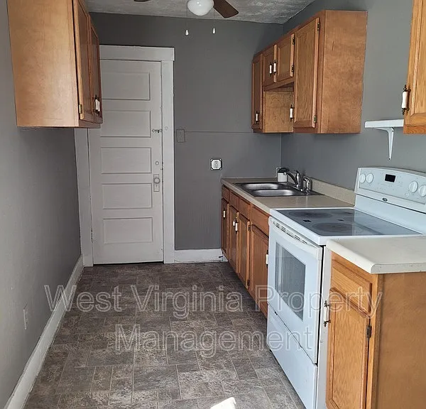 114 Barber Ln #A — Photo 7