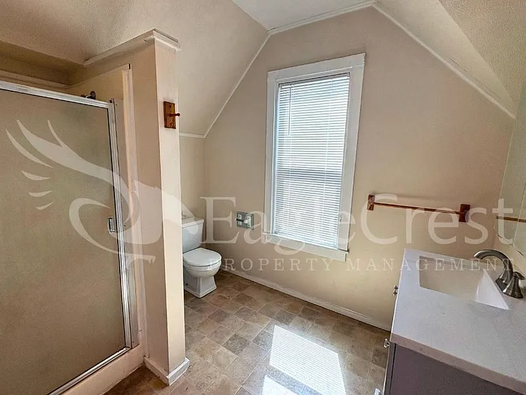 532 Washington St — Photo 50