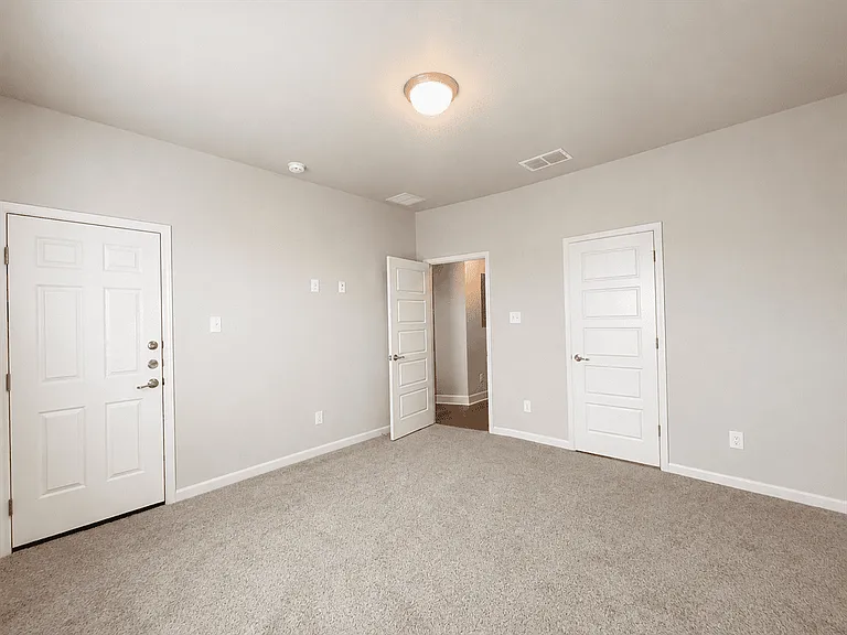 7161 Magnolia Vlg #101 — Photo 14
