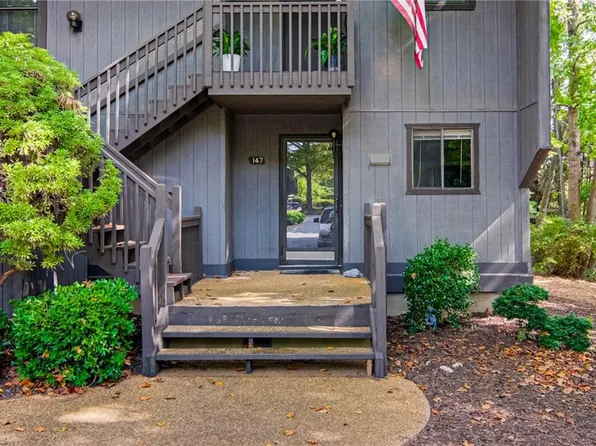 147 Cedar Cove Ln, Winston Salem, NC 27104