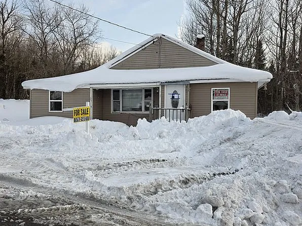 1 Phillips Ct, Lyon Mountain, NY 12952