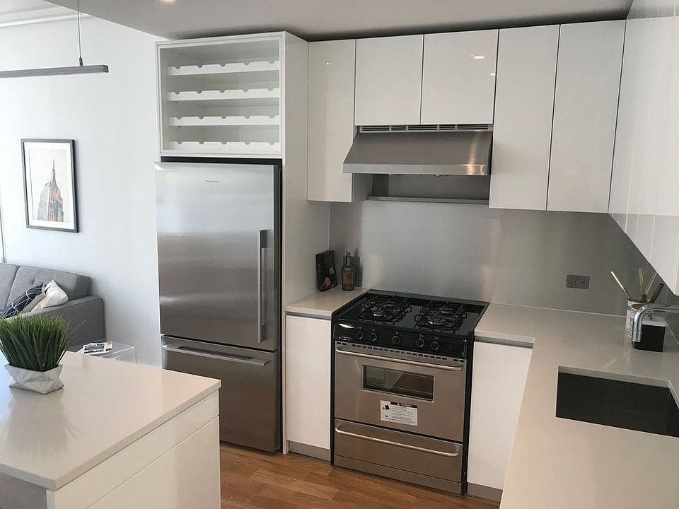 1st image of 436 Albee Sq APT 27D