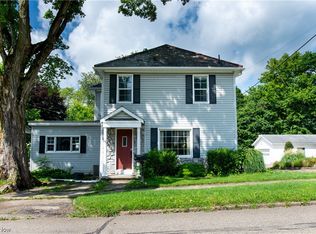 224 N College St, Newcomerstown, OH 43832