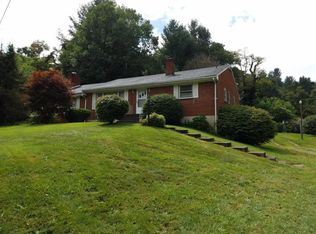 9291 Bent Mountain Rd, Bent Mountain, VA 24059