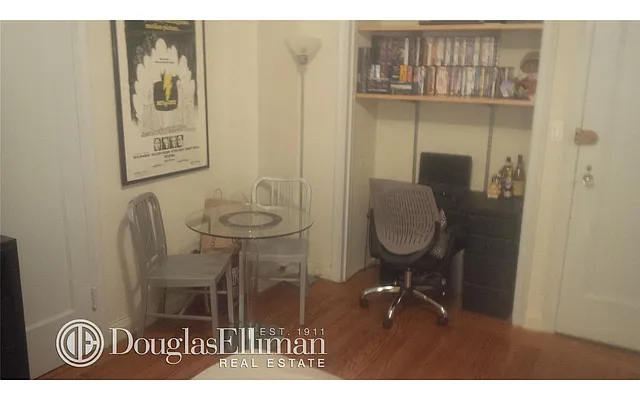 Rented by Douglas Elliman | media 33