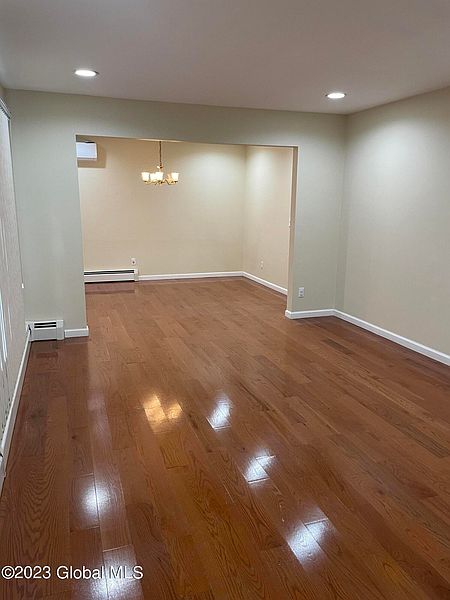 3rd image of 6 Plum Road