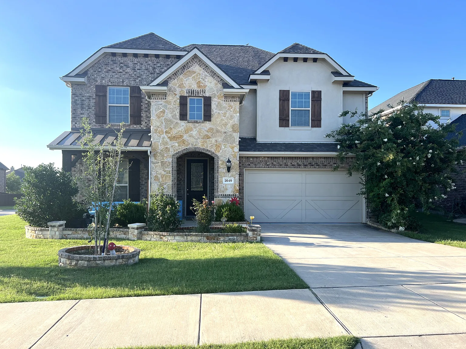 4 bed, 3.5 bath, 3150 sqft, $2,995 — Photo 1