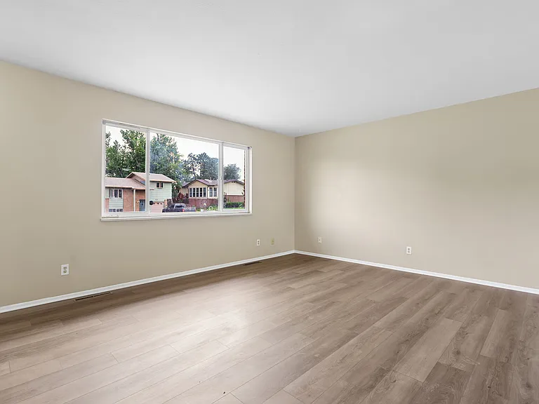 3849 Mariposa St — Photo 15
