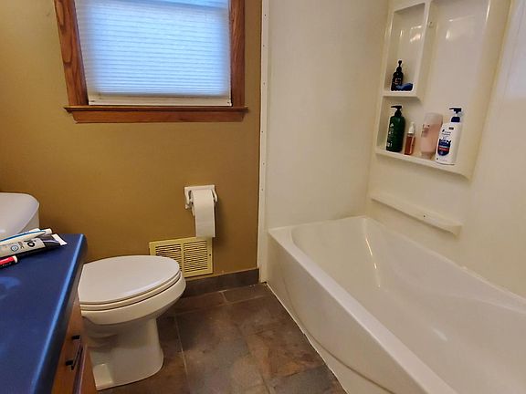 5th image of 1622 Eder Ln