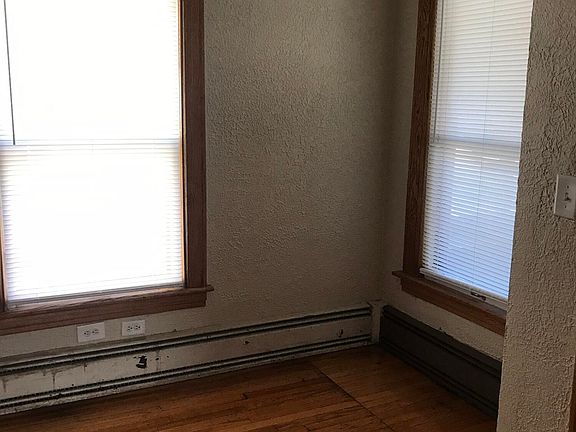 5th image of 619 W Lovell St