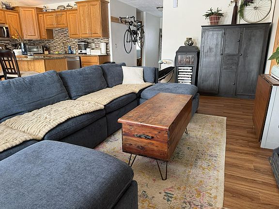 3rd image of 313 Washington St