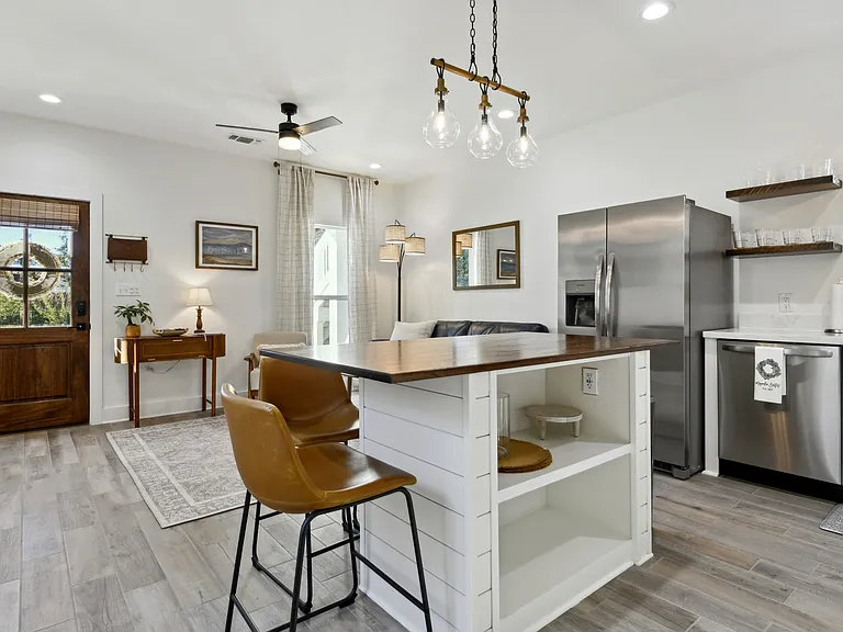 437 Webster St #C — Photo 6