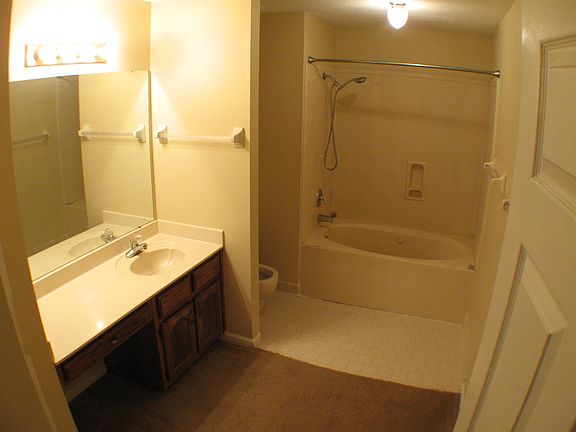 4th image of 1673 Dexter Ln