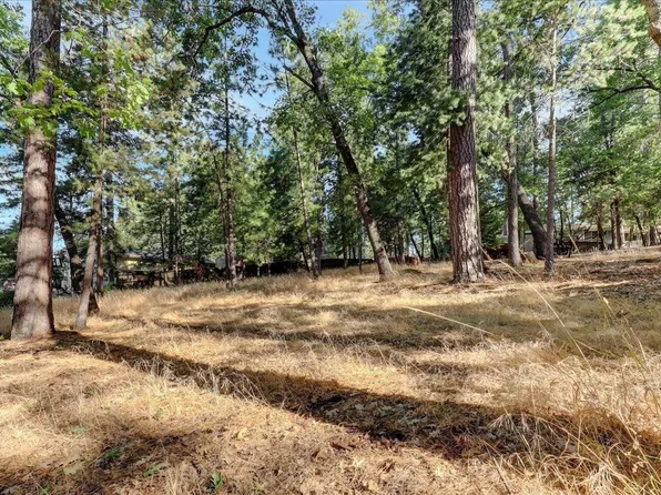 11478 Alta Sierra Dr, Grass Valley, CA 95949