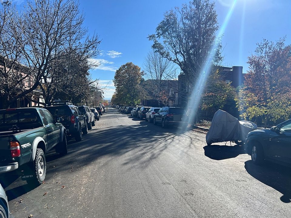 1st image of 3132 N Umatilla St APT A