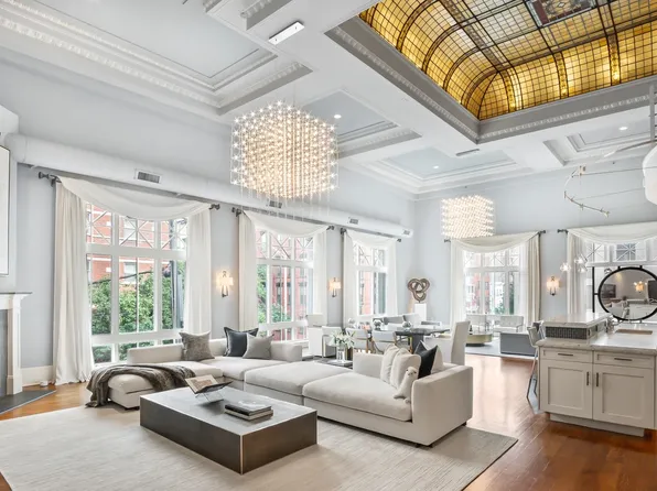 313 1st Street image 1 of 25