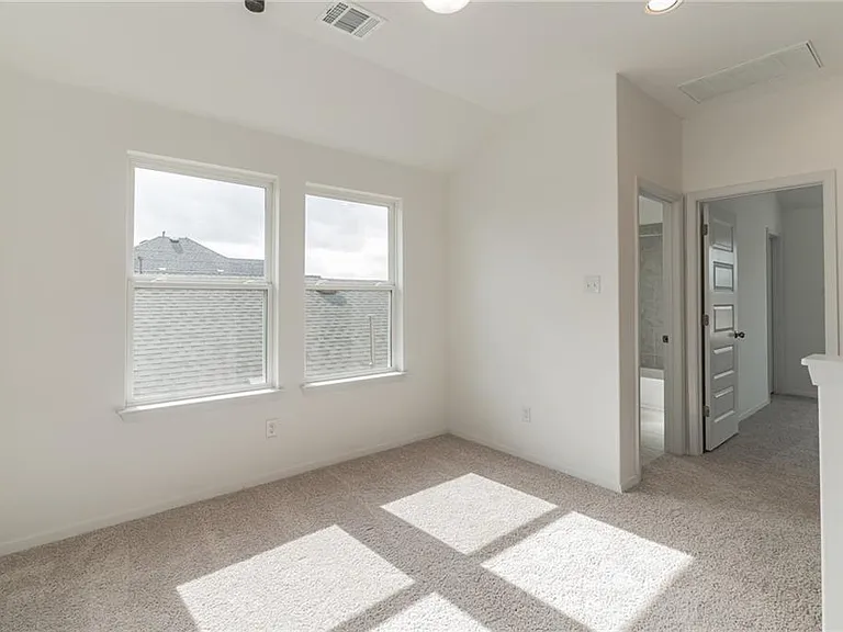 233 Trailside Ln — Photo 20