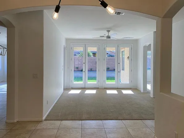 6857 S Birdie Way, Gilbert, AZ 85298