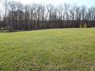 905 Orchard Heights Ct, Faribault, MN 55021