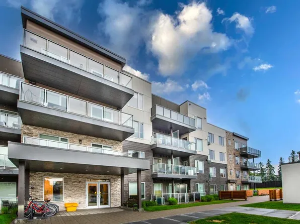 150 W Shawnee Sq SW #105, Calgary, AB T2Y 0W4