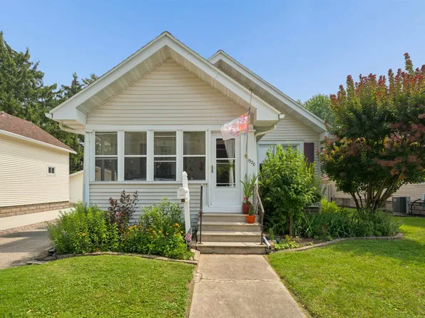 1320 N Harriman St, Appleton, WI 54911