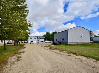 2329 Main S, Dickinson, ND 58601