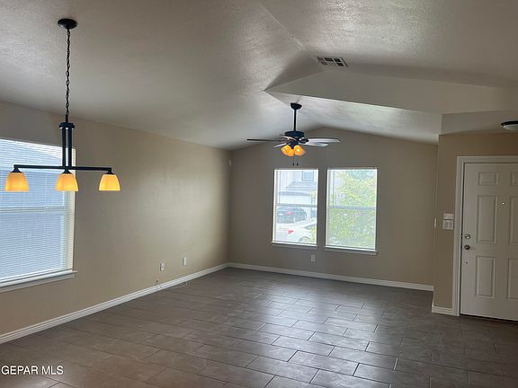 4th image of 13248 Kestrel Ave