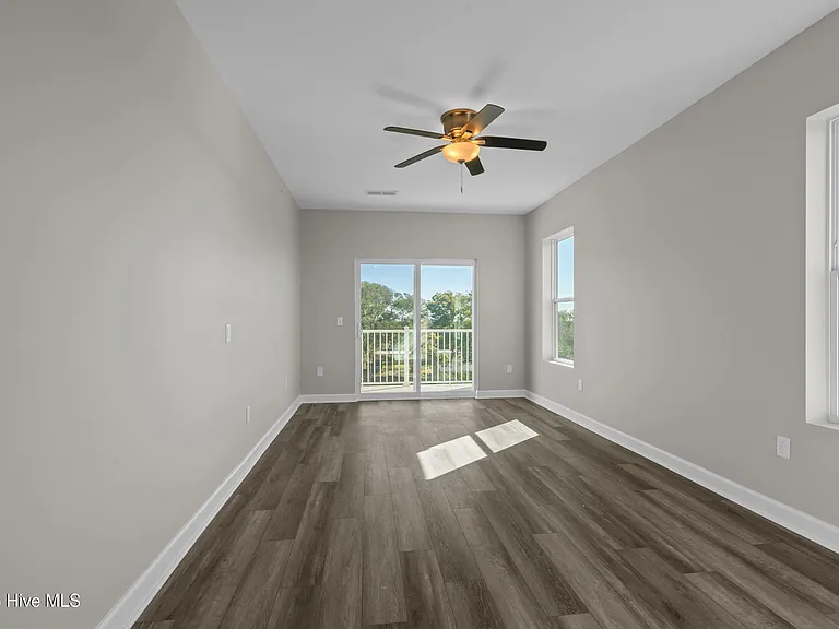 2272 Dolphin Shores Dr SW #203 — Photo 22