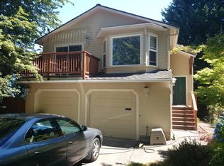 906 25th Ave, Seattle, WA 98122