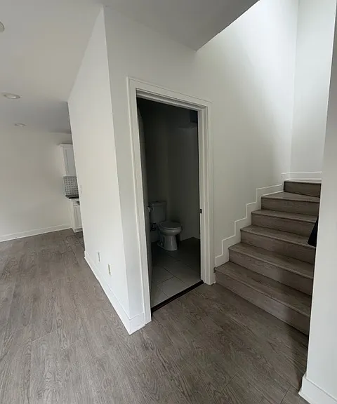 125 N Mountain View Ave #125 — Photo 7