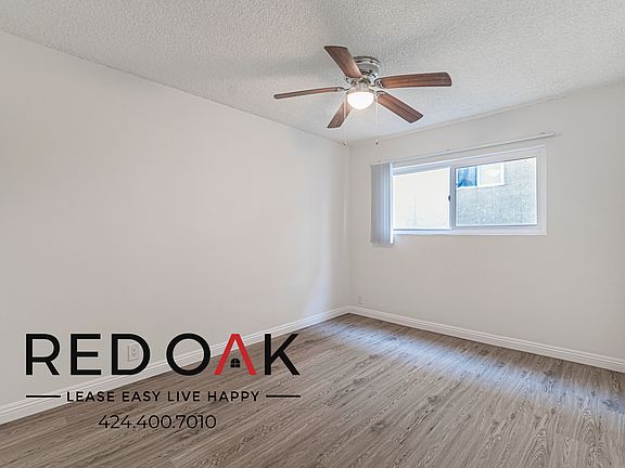 5th image of 20436 Cohasset St APT 12A