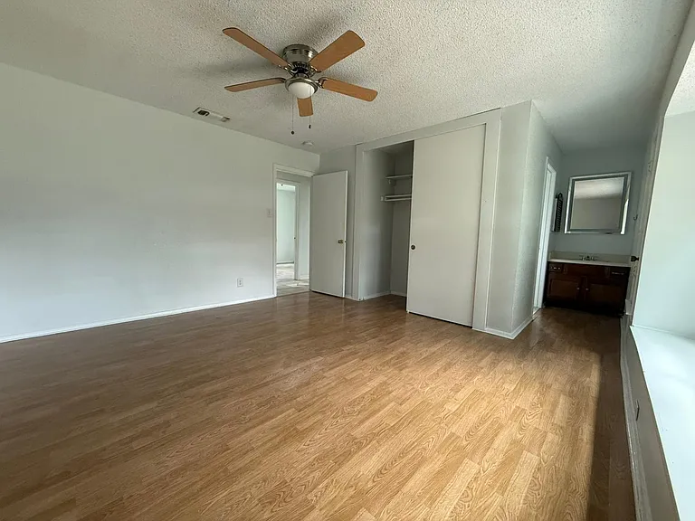 5246 Galacino St — Photo 8