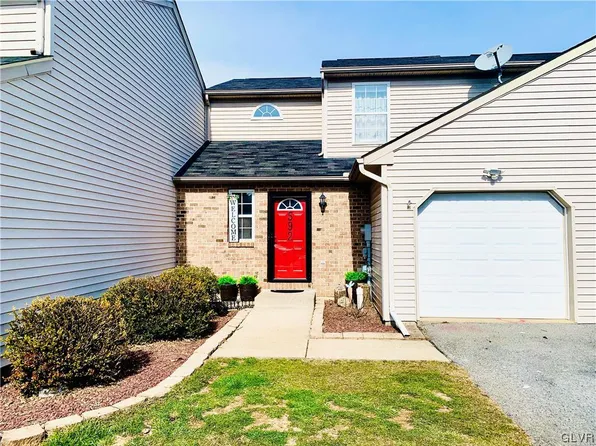592 Vista Dr, Easton, PA 18042