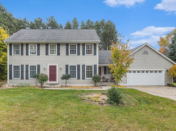 2335 Pine Grove Dr, New Era, MI 49446