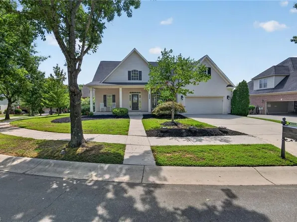 3926 Kincade Dr, Burlington, NC 27215