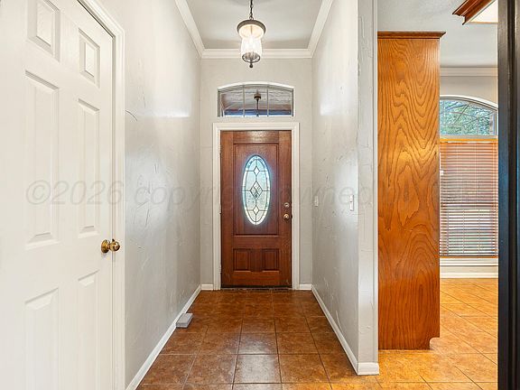 4th image of 7103 Columbia Ln