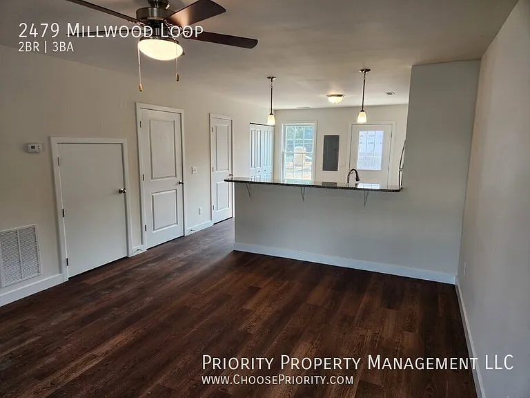 2479 Millwood Loop — Photo 2