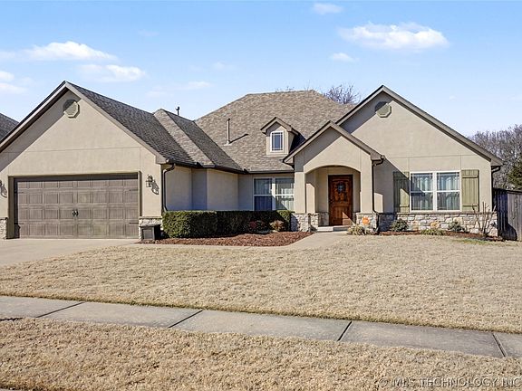 2nd image of 14716 S Justin Ave