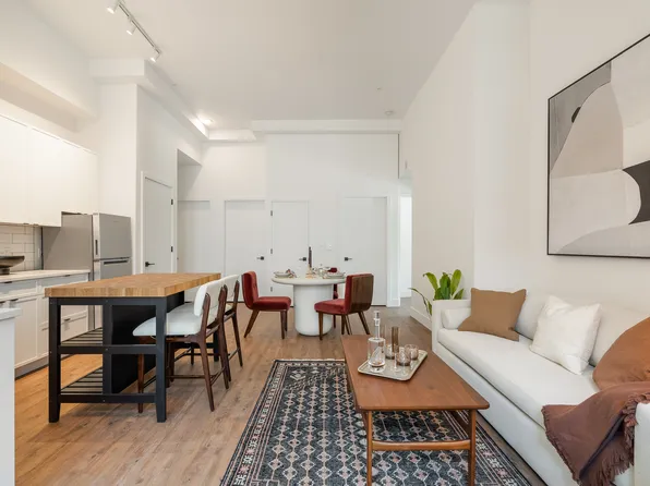 1523 Davie St, Vancouver, BC