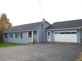 1067 Canandaigua Rd, Palmyra, NY 14522