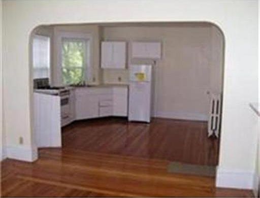 2nd image of 599 Broadway #1