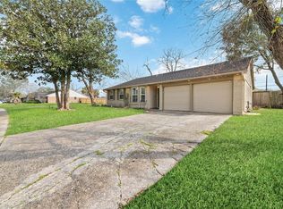 5751 Cartagena St, Houston, TX 77035