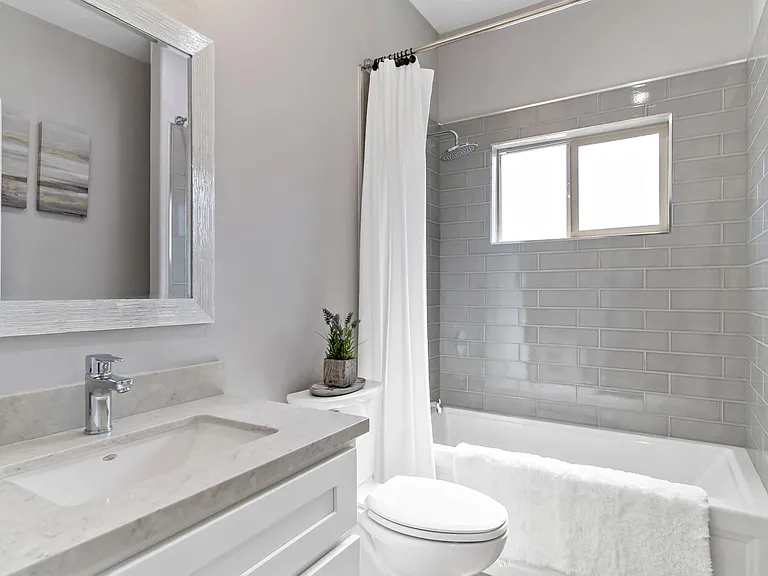 14095 Edwards St — Photo 16