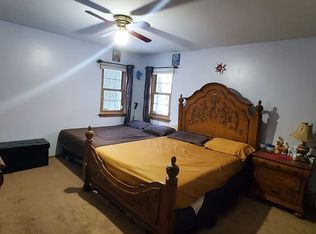 6006 S 31st St, Greenfield, WI 53221