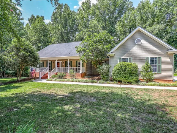 201 Holly Dr, Easley, SC 29640