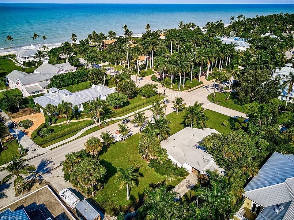 1st image of 909 Gulf Shore Blvd S